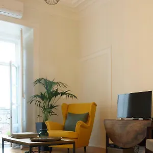  Apartamento Janelas Verdes